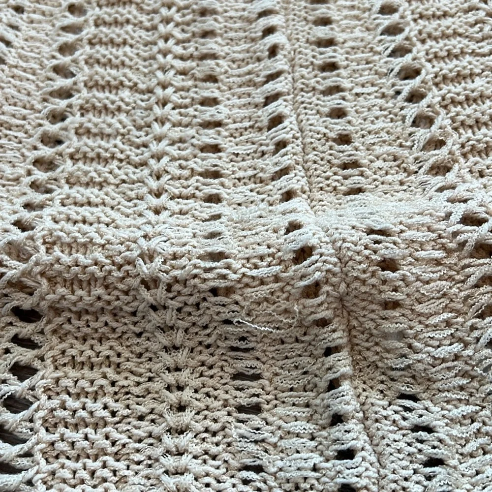 Universal Thread Sweater - Picture 9 of 10